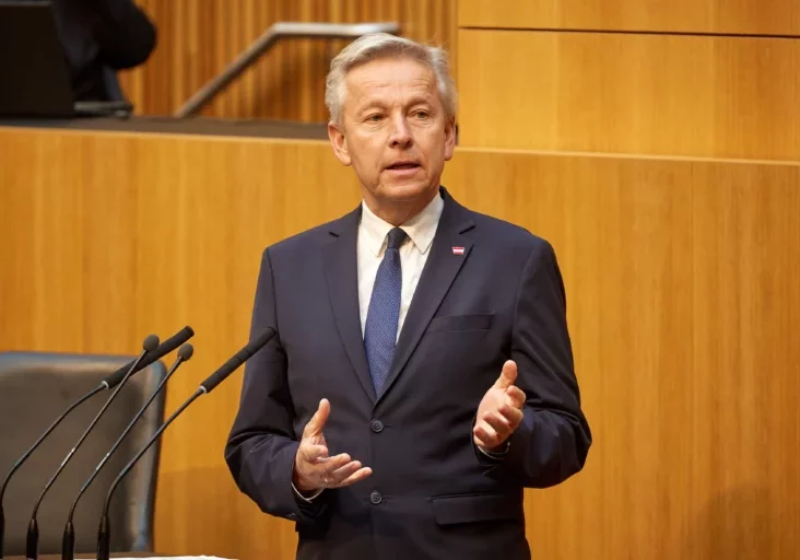 ÖVP-Spitzenkandidat zur Europa-Wahl Reinhold Lopatka bei einer seiner Parlamentsreden. Foto: Parlamentsdirektion/Thomas Topf