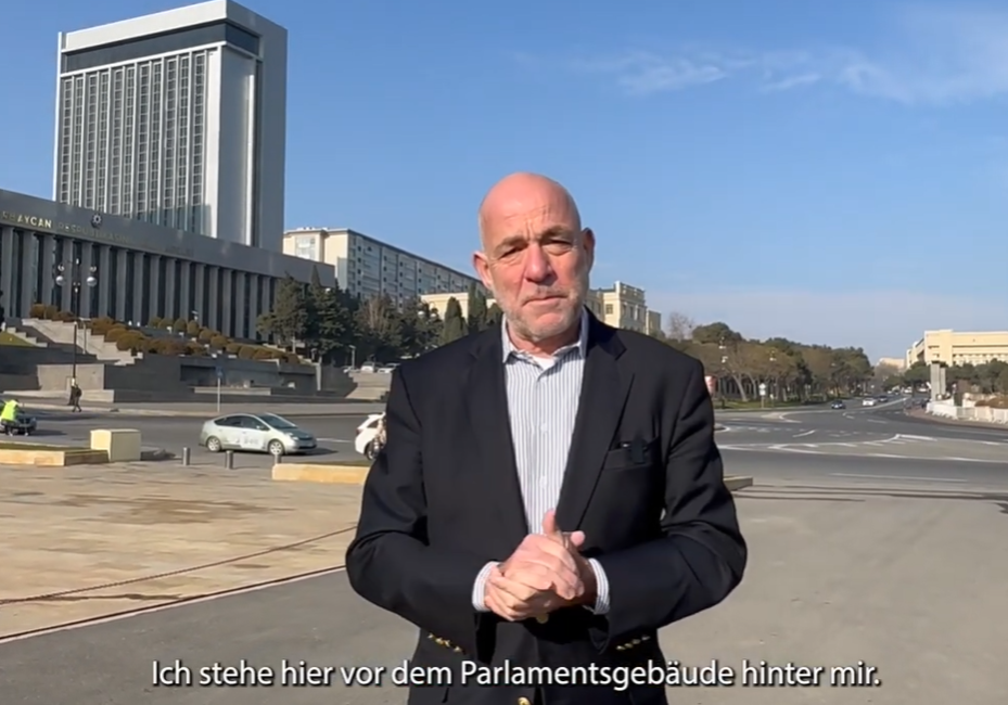 Martin Engelberg: Der ÖVP-Abgeordnete berichtet von seinem Einsatz in einer internationalen Delegation an OSZE-Wahlbeobachtern in Aserbeidschan (im Bild in Baku).