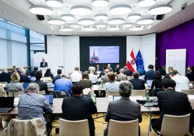 Das Finanzministerium ist engagiert im Klimaschutz: Das Klimateam entwickelte das Green Budgeting, derzeit tagen 100 Wissenschaftler zur Speicherung und Nutzung von Kohlendioxid. Fotos: BMF
