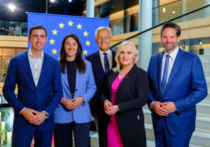 Die Europaparlamentarier der ÖVP (v.l): Alexander Bernhuber, Sophia Kircher, Reinhold Lopatka, Angela Winzig und Lukas Mandl: Votum für Entbürokratisierung und Omnibus-Paket. Foto: EVP