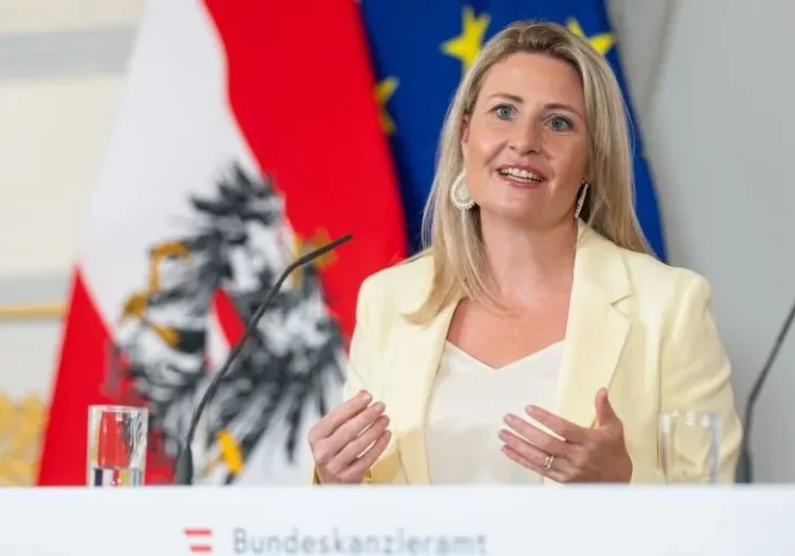 Der Ausbau der Kinderbetreuung kommt sehr gut voran, Österreich hat Erfolge erzielt: Familienministerin Susanne Raab präsentierte aktuelle Zahlen. Fotos: Florian Schrötter