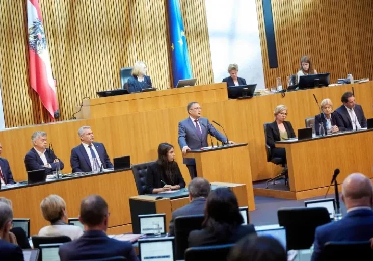 August Wöginger, Klubobmann und Sozialsprecher der ÖVP, am Mittwoch im Nationalrat: In den vergangenen fünf Jahren wurden die Pensionen um über 27 Prozent erhöht. 2025 beträgt die Erhöhung 4,6 Prozent. Foto: Thomas Topf