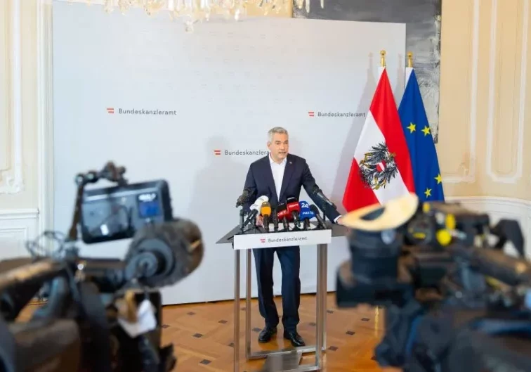 Am 25. Oktober startete ÖVP-Bundesparteiobmann Karl Nehammer die Sondierungen mit der SPÖ und den Neos (Bild), ab 21. November werden Verhandlungen über eine neue Bundesregierung in großer Runde und in kleinen Arbeitsgruppen geführt. Foto: ÖVP