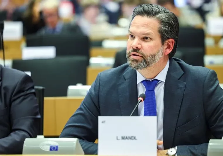 Lukas Mandl: Rasche Entscheidung über Asylverfahren bringt Vorteile für alle Beteiligten. Das neue Gesetz über Rückführungen soll rasch umgesetzt werden. Foto: EP