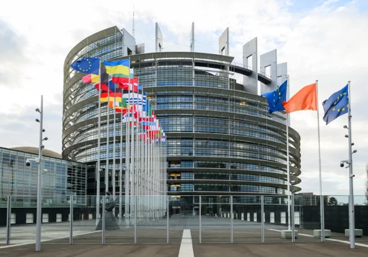 Europas Demokratie erhält einen Schutzschild für Qualität der Information und Freiheit der Meinungsäußerung (Bild: Europäisches Parlament Straßburg). Foto: EP
