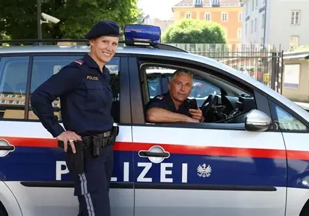 Die Polizei erprobt ein neues Dienstzeitmodell, um flächendeckend präsent aber auch flexibel zu sein. Foto: BMI / GemeinsamSicher