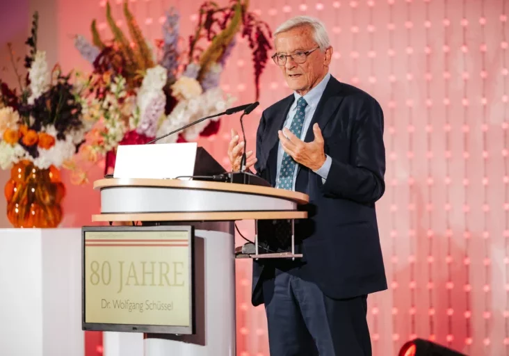 Wolfgang Schüssel, Wirtschaft- und Außenminister sowie Bundeskanzler von 2000 bis 2007, erhält eine hohe europäische Ehrung (Bild: Dankesrede anlässlich des 80. Geburtstages 2025), Foto: Philipp Lipiarski
