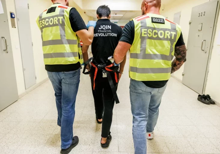 Die Zahlen zeigen sinkende Asylanträge und steigende Abschiebungen, erklärt ÖVP-Klubobmann Ernst Gödl. Die aktuellen Daten veröffentlichte das Innenministerium am Pfingstmontag. (Symbolbild), Foto: BMI