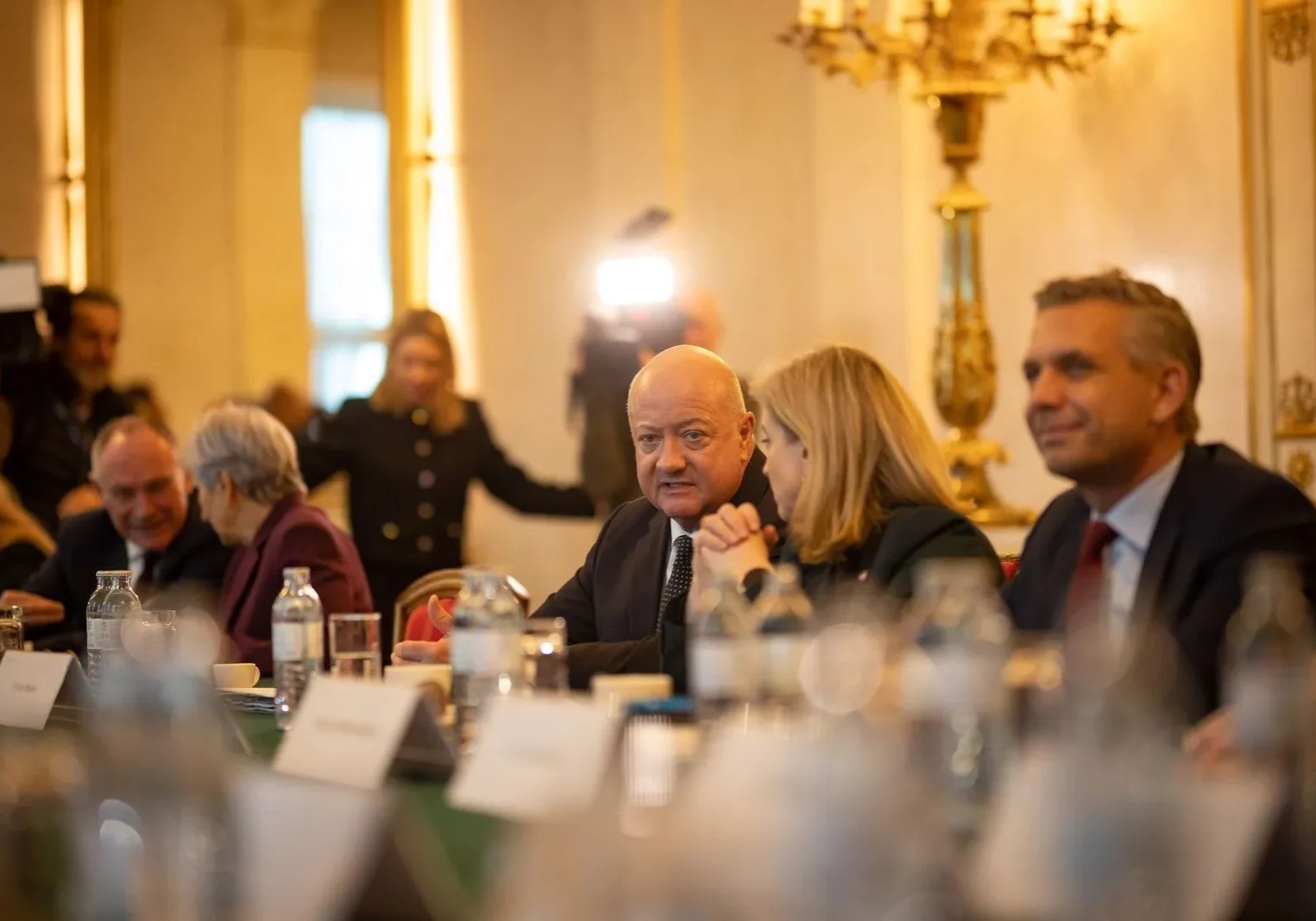 Bundeskanzler Christian Stocker leitete nach seiner Genesung wiederum den Ministerrat, erklärte dann gegenüber der Öffentlichkeit die nächsten Schritte in der Arbeit der Koalitionsregierung. Foto: Jakob Glaser