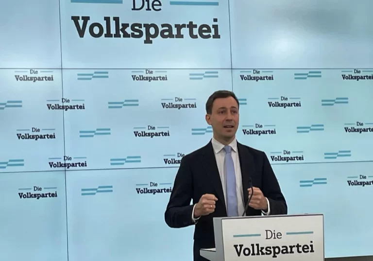 Österreich ist auf dem von Bundeskanzler Christian Stocker genannten Kurs 2-1-0, erklärt ÖVP-Generalsekretär Nico Marchetti.