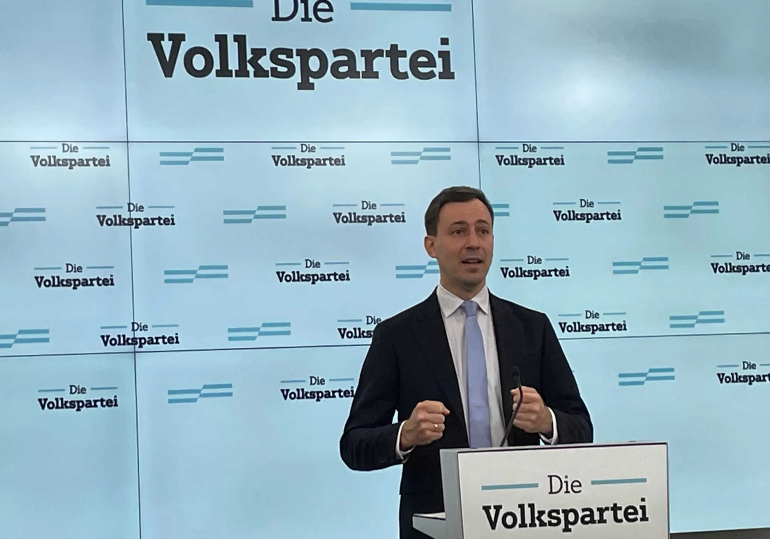 Österreich ist auf dem von Bundeskanzler Christian Stocker genannten Kurs 2-1-0, erklärt ÖVP-Generalsekretär Nico Marchetti.