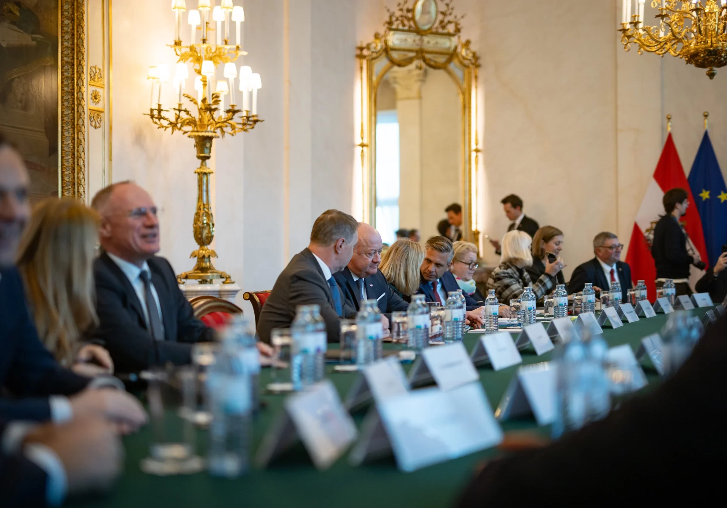 Der Ministerrat befasst sich diese Woche voraussichtlich mit einer Entlastung der Justizanstalten. Einer „Massenfreilassung“ erteilt Kanzler Stocker eine Abfuhr. Foto: Jakob Glaser
