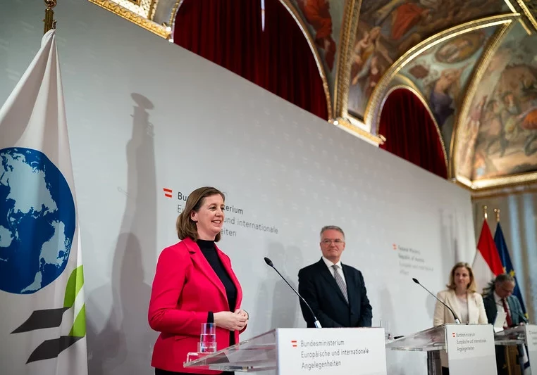 Barbara Eibinger-Miedl, Staatssekretärin im Finanzministerium: Reformagenda umsetzen. Foto: BMEIA/Michael Gruber