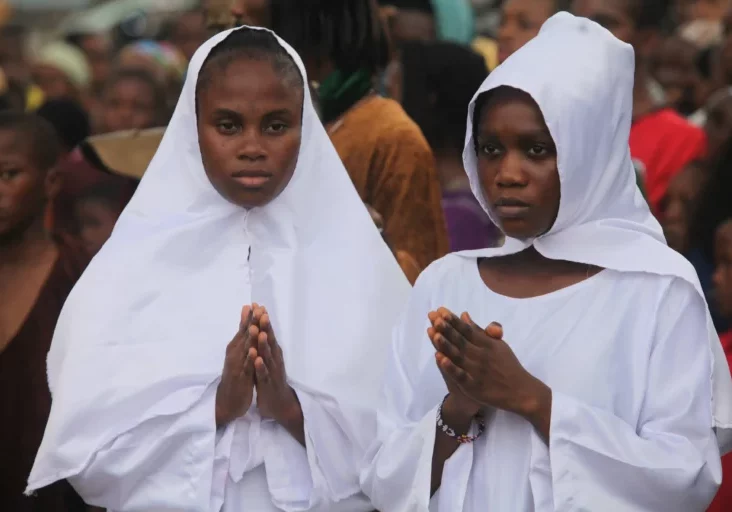Karfreitag in Lagos, mit 14 Mio. Einwohnern größte Stadt Nigerias. Christen werden verfolgt, jährlich werden 4.000 getötet, berichtet ÖVP-Abg. Gudrun Kugler nach einer Reise. Foto: Imago Adekunle Ajayi
