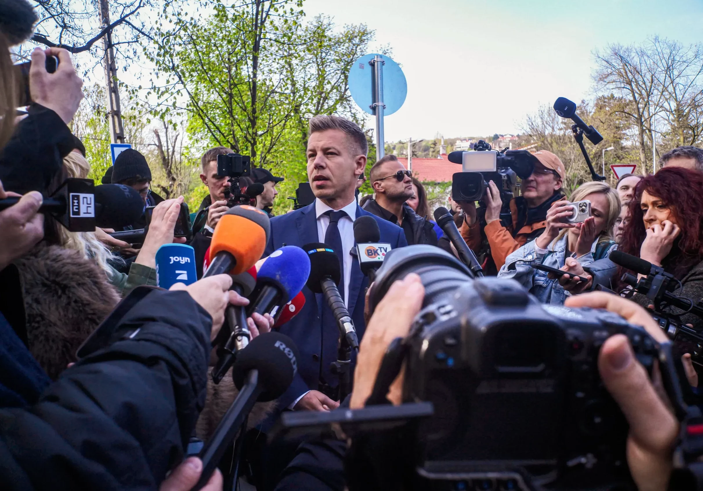 Mit seinem Bündnis TISZA gewann Peter Magyar am 12.April (Bild) bei der Parlamentswahl in Ungarn eine Zwei-Drittel-Mehrheit. Magyar kommt nächste Woche zu Kanzler Stocker nach Wien. Foto: Imago-SOPA