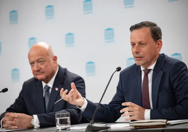 In den Wochenendausgaben mehrerer Medien gab der neue ÖVP-Klubobmann Ernst Gödl einen Einblick in seine Arbeit. Foto: Jakob Glaser