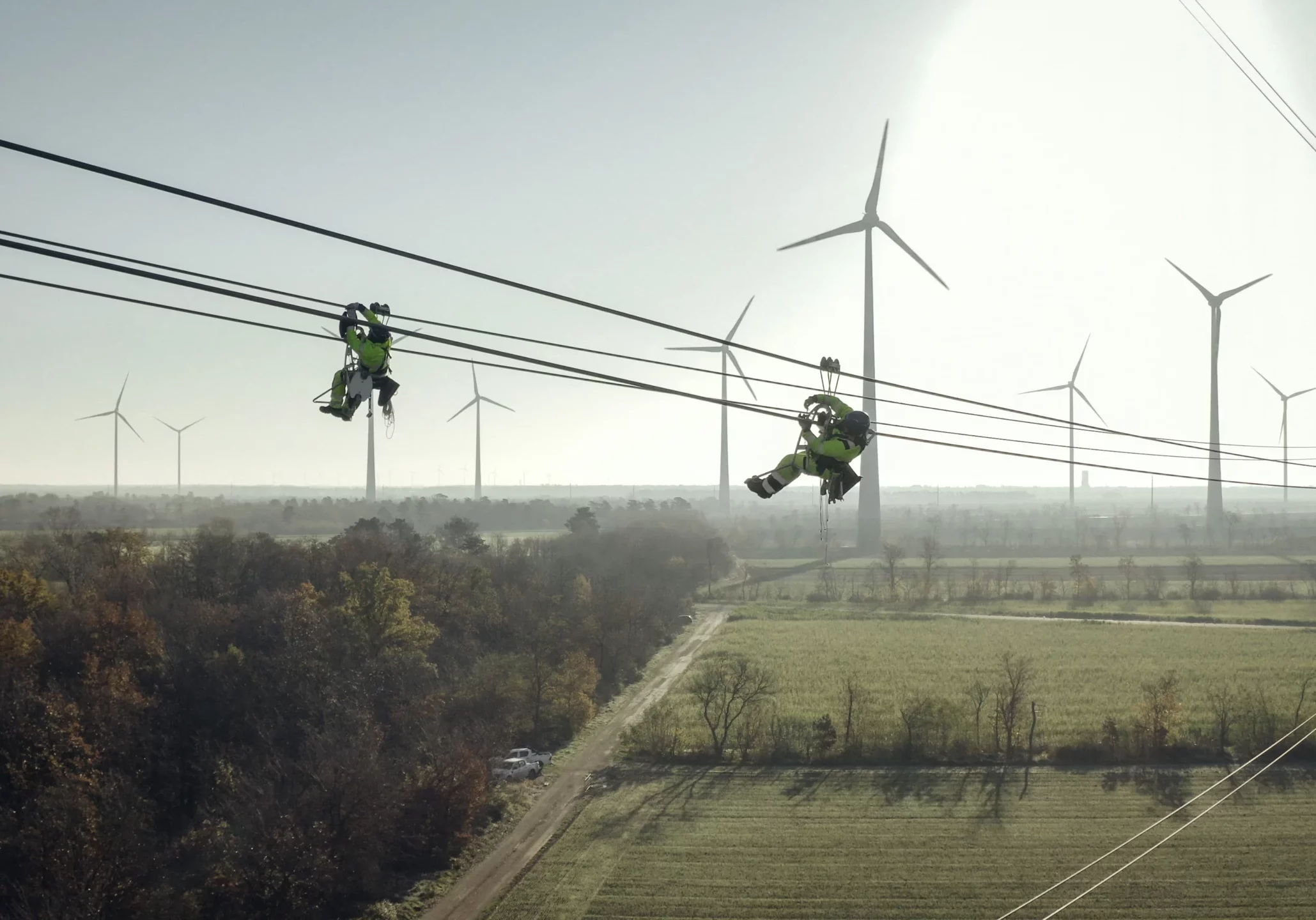 Um gegen möglicherweise steigende Energiepreise vorzusorgen, hat die Bundesregierung ein Paket für den Standort beschlossen: Förderungen für Unternehmen und Preisdeckel bei Strom für Haushalte Foto: APG