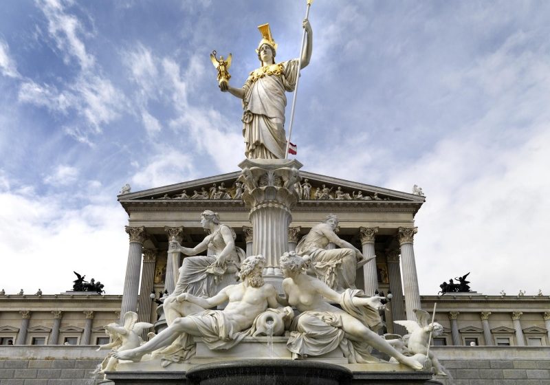 Die Legitimation und die Kontrolle der Bundesstaatsanwalt bleiben beim Parlament. Foto: Parlamentsdirektion
