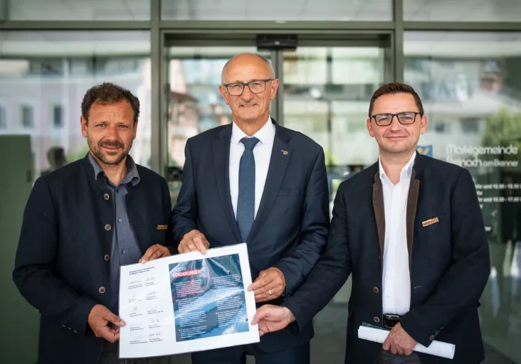 Erhöhen den Druck beim Thema Transit: Landeshauptmann Anton Mattle und die Bürgermeister des Wipptales. Foto: Land Tirol/Fitsch