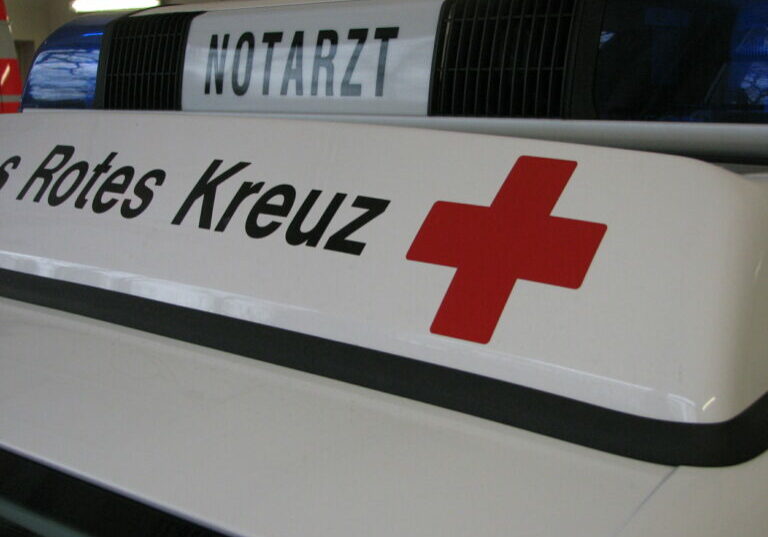 Wegen eines Mangels an Blutkonserven rufen das Rote Kreuz und die Bundesregierung auf, Blut zu spenden. Foto: Günther Richter, pixelio.de