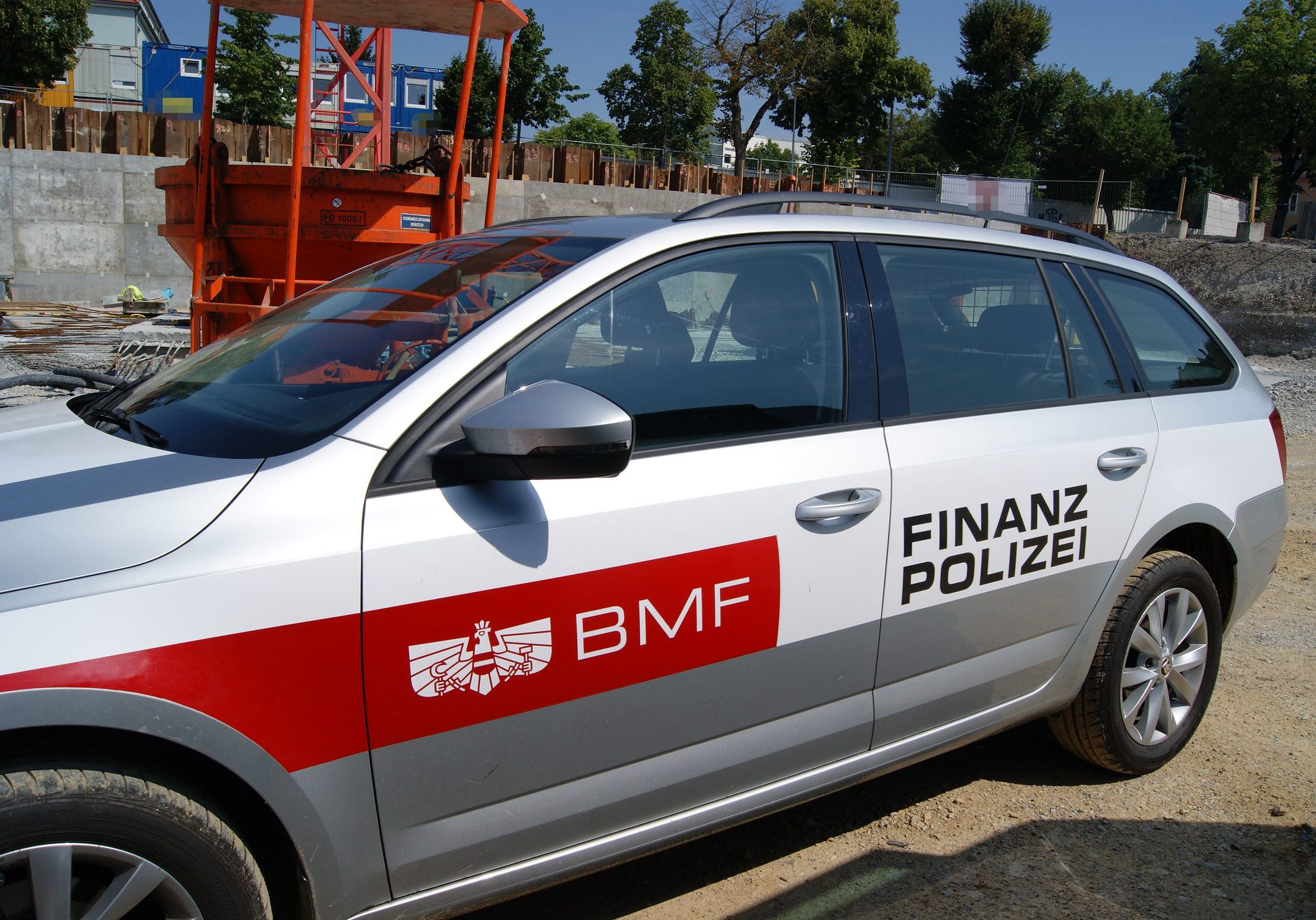 Baustellen sind in diesem Jahr jene Bereiche, wo die Finanzpolizei in Sachen Arbeits-, Sozial und Lohndumping verstärkt Kontrollen durchführen wird. Foto: BMF/Finanzpolizei
