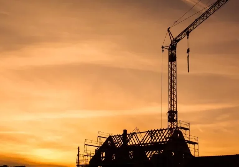 Das Budget für den Handwerkerbonus beträgt 300 Mio. Euro. Für 2024 und 2025 werden Arbeitsleistungen von Handwerkern finanziell unterstützt. Foto: pixelio / R. Sturm