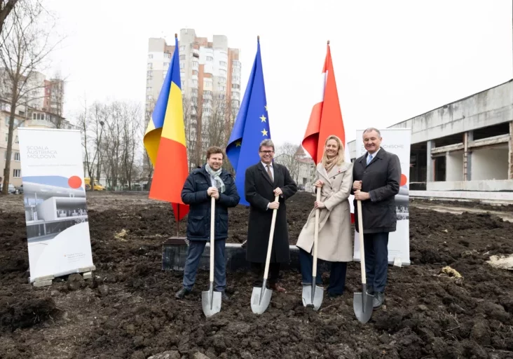 Spatenstich für eine neue Auslandsschule. In Moldau entsteht eine HTL für Elektrotechnik. Bildungsminister Polaschek war zum Startschuss des Baus dabei. Foto: Ramin Mazur / OeAD