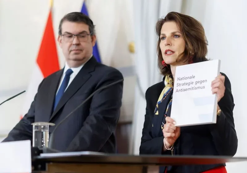 Strategie gegen Antisemitismus: Karoline Edstadler und IKG-Präsident Oskar Deutsch. Bka/Andy Wenzel
