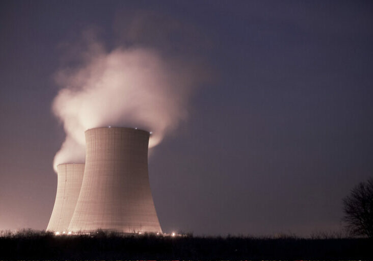 Symbol der Kernenergie: Kühltürme aus Beton. Foto: iStock CreativeArtistGroup