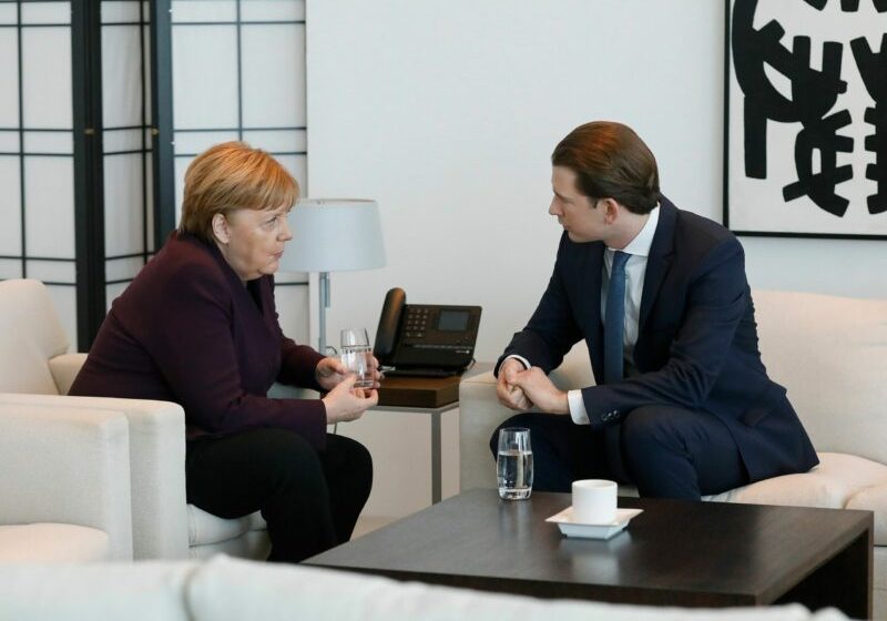 Gespräche zwischen Kurz und Merkel im März 2020. Foto: BKA/ Dragan Tatic