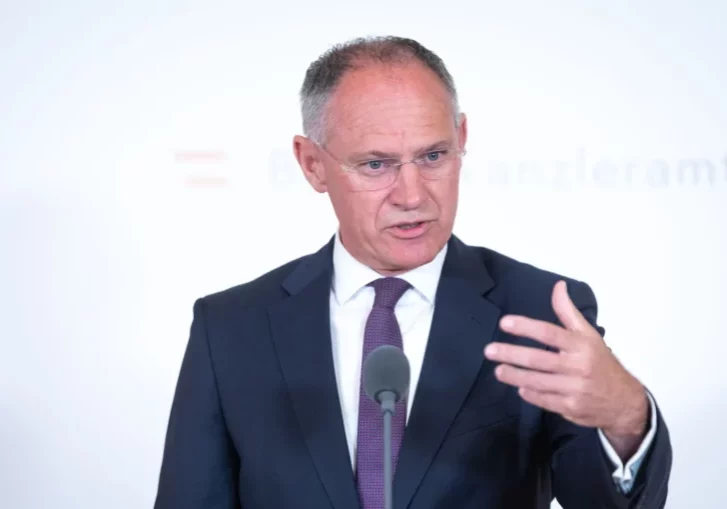 Innenminister Gerhard Karner setzt im Kampf gegen den Terror und die illegale Migration weiter auf Kooperationen. Foto: BKA/Brauneis