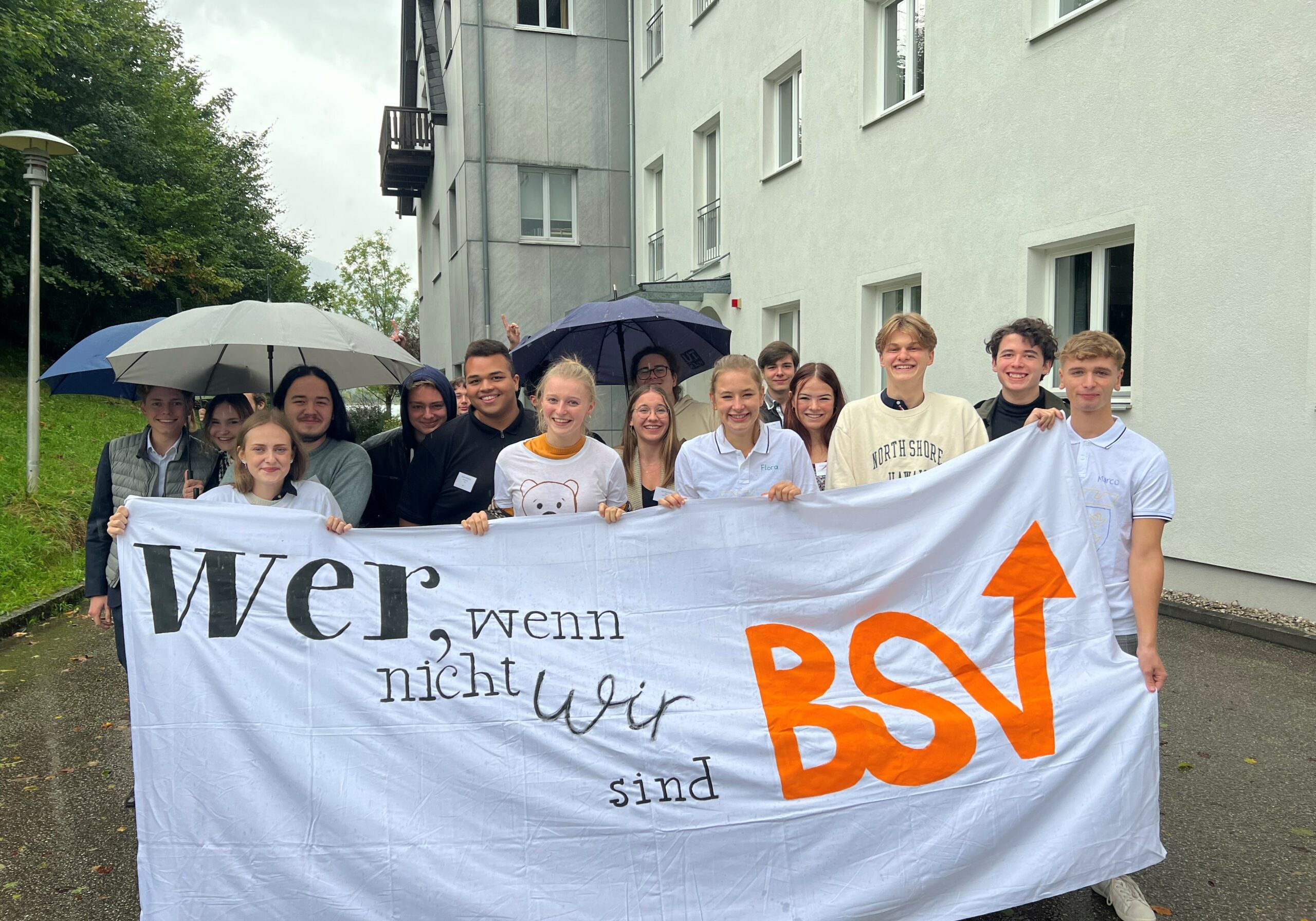 Die Bundesschülervertretung ist die gesetzlich verankerte und gewählte Interessensvertretung aller 1,1 Millionen Schüler Österreichs. Die frisch gewählte Bundesschulsprecherin Flora Schmudermayer hat für das Schuljahr 2022/23 das Schwerpunkt-Paket “build(ung) it - der Bauplan für die Schule der Zukunft” geschnürt. Foto: Schülerunion