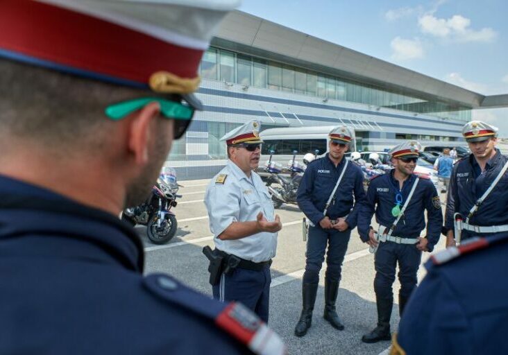 Michael Takacs war selbst im Streifendienst und als Motorradpolizist in Wien tätig. Archiv-Foto: LPD-Wien / Karl Schober