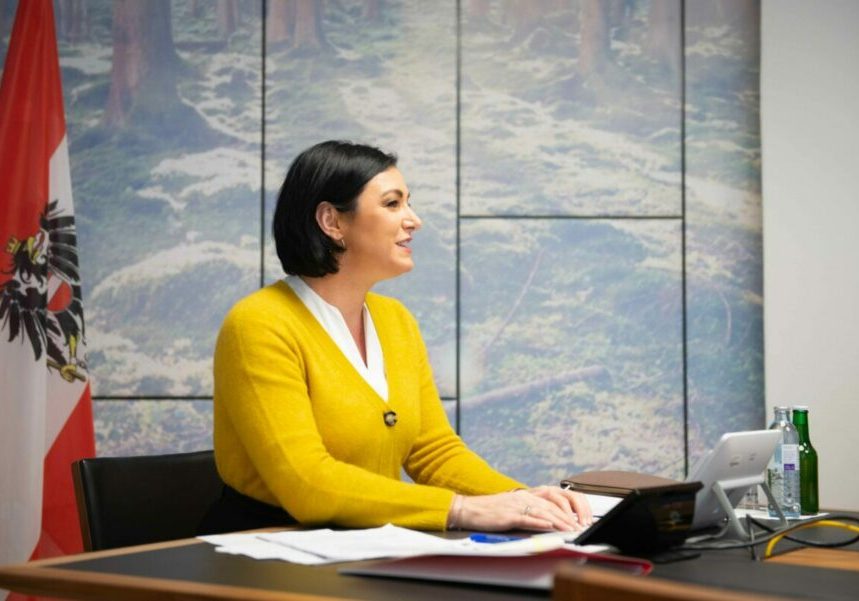 Ministerin Köstinger bereitete den Weg für die TKG-Novelle. Foto: BMLRT