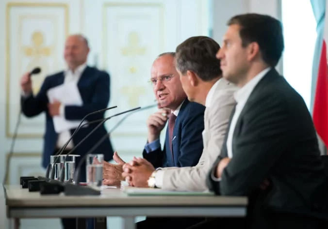 Innenminister Gerhard Karner präsentiert Argumente und Beschlüsse für den Stopp des Familiennachzug durch die Bundesregierung. Foto; BKA / Christopher Dunker
