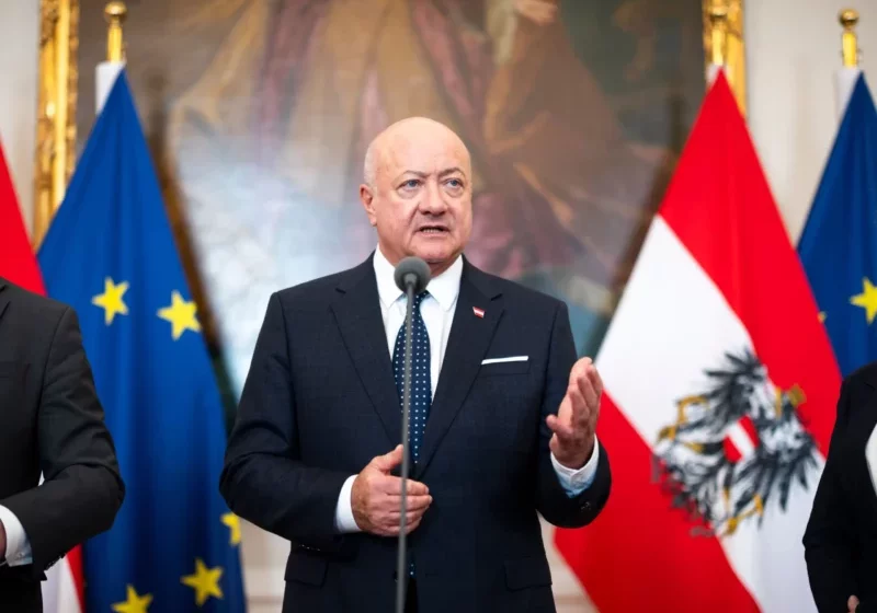 Die Bundesregierung setzt Maßnahmen zur Regulierung der steigenden Energie- und Treibstoffpreise. Foto: BKA/Christopher Dunker
