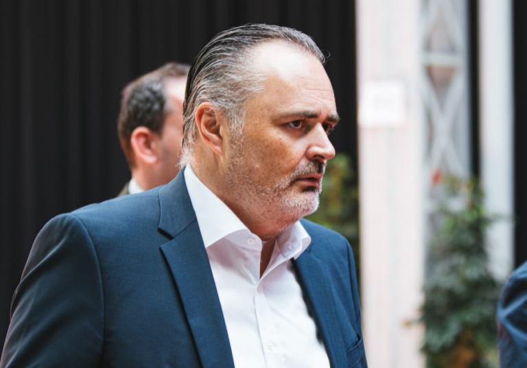 Hans-Peter Doskozil kritisiert die Bundesregierung, hat aber im eigenen Land genug Baustellen. ÖVP-General Markus Gstöttner konterte auf die Äußerungen des Burgenländers. Foto: Florian Schrötter