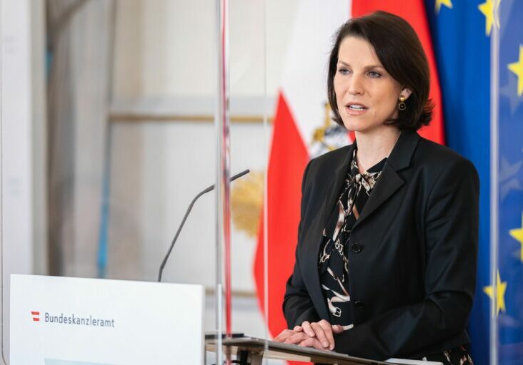 Verfassungsministerin Karoline Edtstadler: Verfahren auf Höhe der Zeit. Foto: Florian Schrötter/BKA