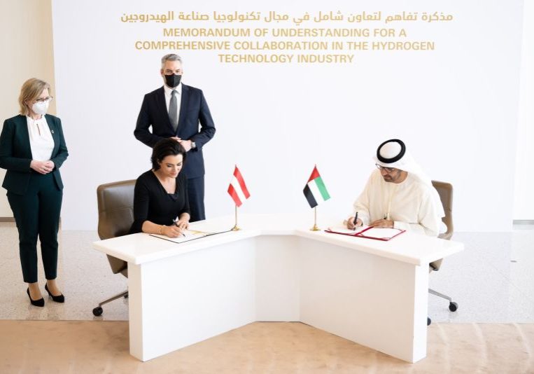 Für eine Zukunft ohne russischem Gas setzte sich Bundeskanzler Karl Nehammer, Landwirtschaftsministerin Elisabeth Köstinger und Energieministerin Leonore Gewessler in Abu Dhabi ein. Foto: BKA / Tatic