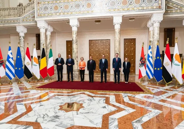 Der Start von Beitrittsverhandlungen ist ein Thema des EU-Gipfels diese Woche. Kanzler Nehammer und Kommissions-Präsidentin Von der Leyen berichten über das Partnerschaftsabkommen mit Ägypten, das am Sonntag abgeschlossen wurde. Foto: Florian Schrötter