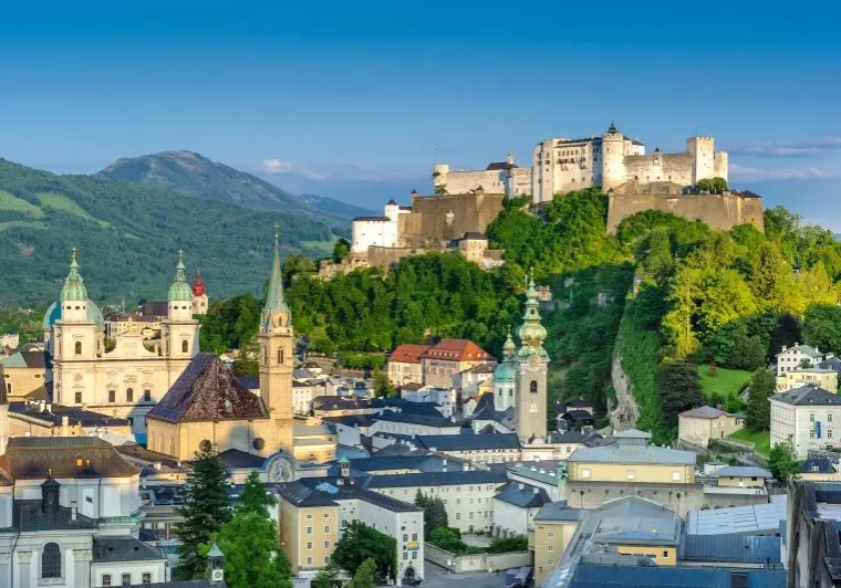 Nächste Etappe der Entlastung: Die Absetzbarkeit des Kirchenbeitrages wird auf 600 Euro erhöht. Foto: Tourismus Sbg./Günter Breitegger