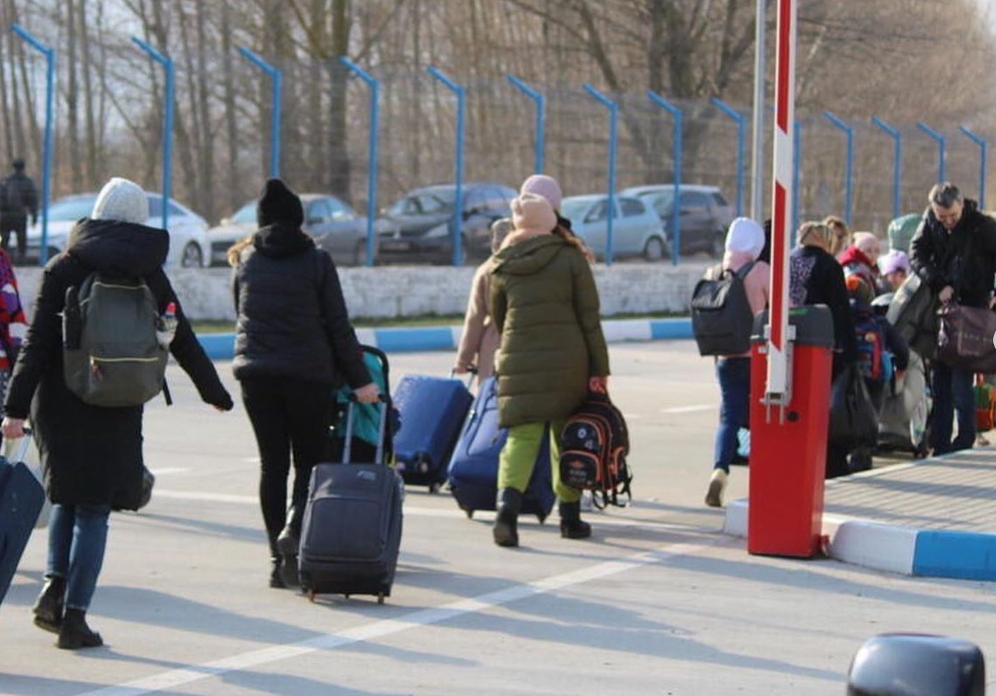 Der Zustrom an Flüchtlingen wird schwächer, ab März (Bild) flüchteten Millionen Menschen, vor allem Frauen, aus der Ukraine. Foto: UNHCR/Marin Bogonovschi