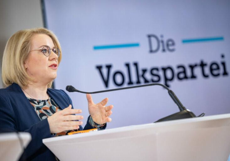 Antworten auf Zukunftsthemen aus der bürgerlichen Mitte heraus, mit Augenmaß und Vernunft: Bettina Rausch, Präsidentin der Politischen Akademie. Foto: Jakob Glaser
