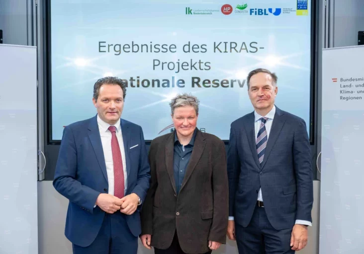 Österreichs Lebensmittelversorgung funktioniert auch im Krisenfall. Das ergab eine Studie, die nun von Landwirtschaftsminister Norbert Totschnig präsentiert wurde. Foto: BMLUK/Hemerka