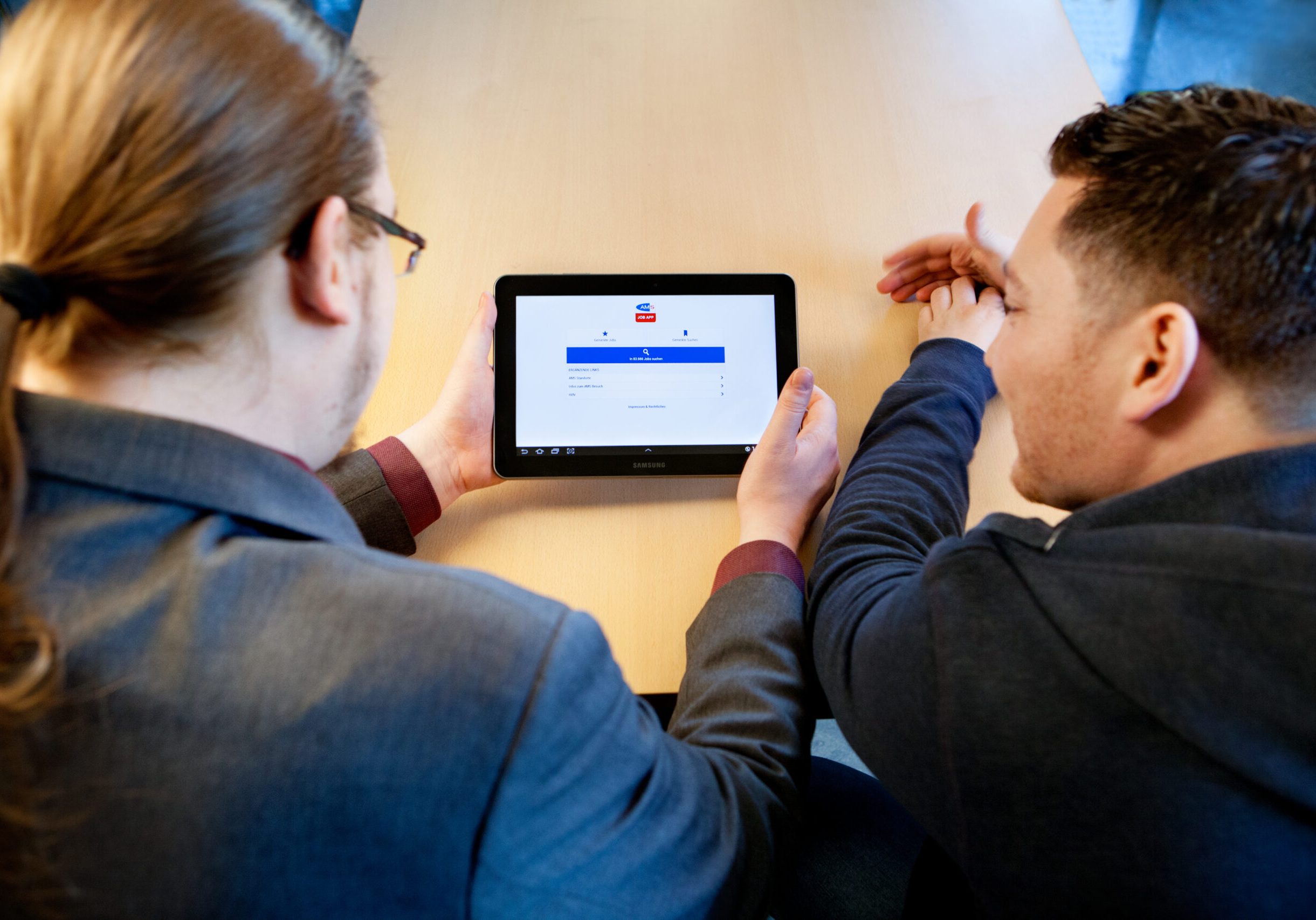 Die Arbeitslosigkeit ist weiter gesunken. Foto: AMS, Fotostudio B&G