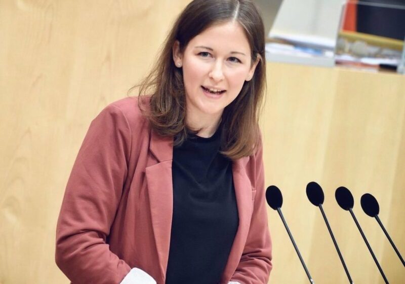 Claudia Plakolm wendet sich mit einer Videobotschaft direkt an die FPÖ. - Foto: Instagram/Claudia Plakolm