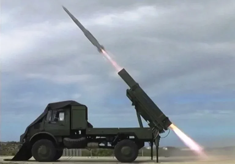 Die Luftwaffen von Deutschland, Schweiz und Österreich verstärken ihre Kooperation, etwa in der bodengebundenen Abwehr von Angriffen. Dazu kauft das Bundesheer unter anderem Raketenwerfer der deutschen Firma Diehl als Teil der neuen europäischen Initiative Sky Shield. Foto: Diehl