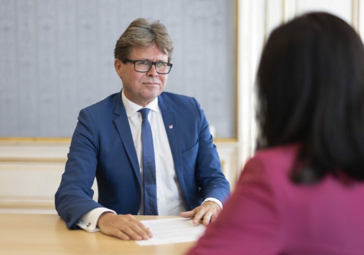 Ein Experte für das Bildungsministerium. Mit dem Professor und ehemaligen Vizerektor der Universität Graz, Martin Polaschek, sitzt ein absoluter Experte an der Spitze des Bildungs- und Wissenschaftsministeriums. Foto: BKA