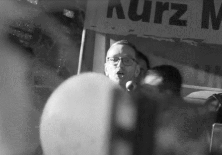 Der jetzige FPÖ-Chef Herbert Kickl auf einer Corona-Demo.Foto: orf.at