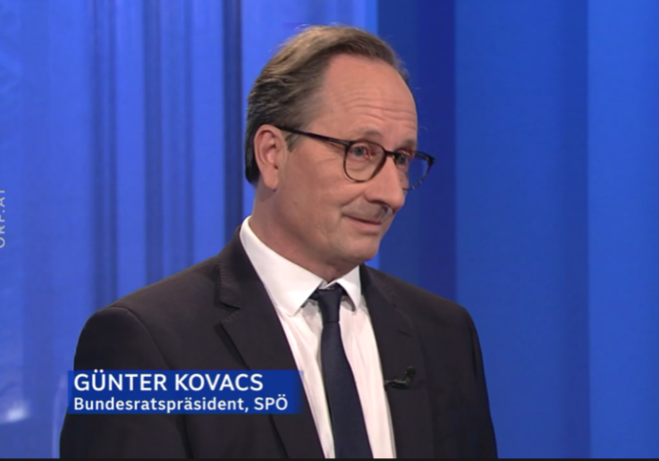 Im Parlamentsmagazin "Hohes Haus" ging der scheidende Bundesratspräsident Guter Kovacs mit seinem neuen SPÖ-Partei- und Klubchef Andreas Babler hart ins Gericht. Foto: Screenshot Zur-Sache/tvthek.orf.at